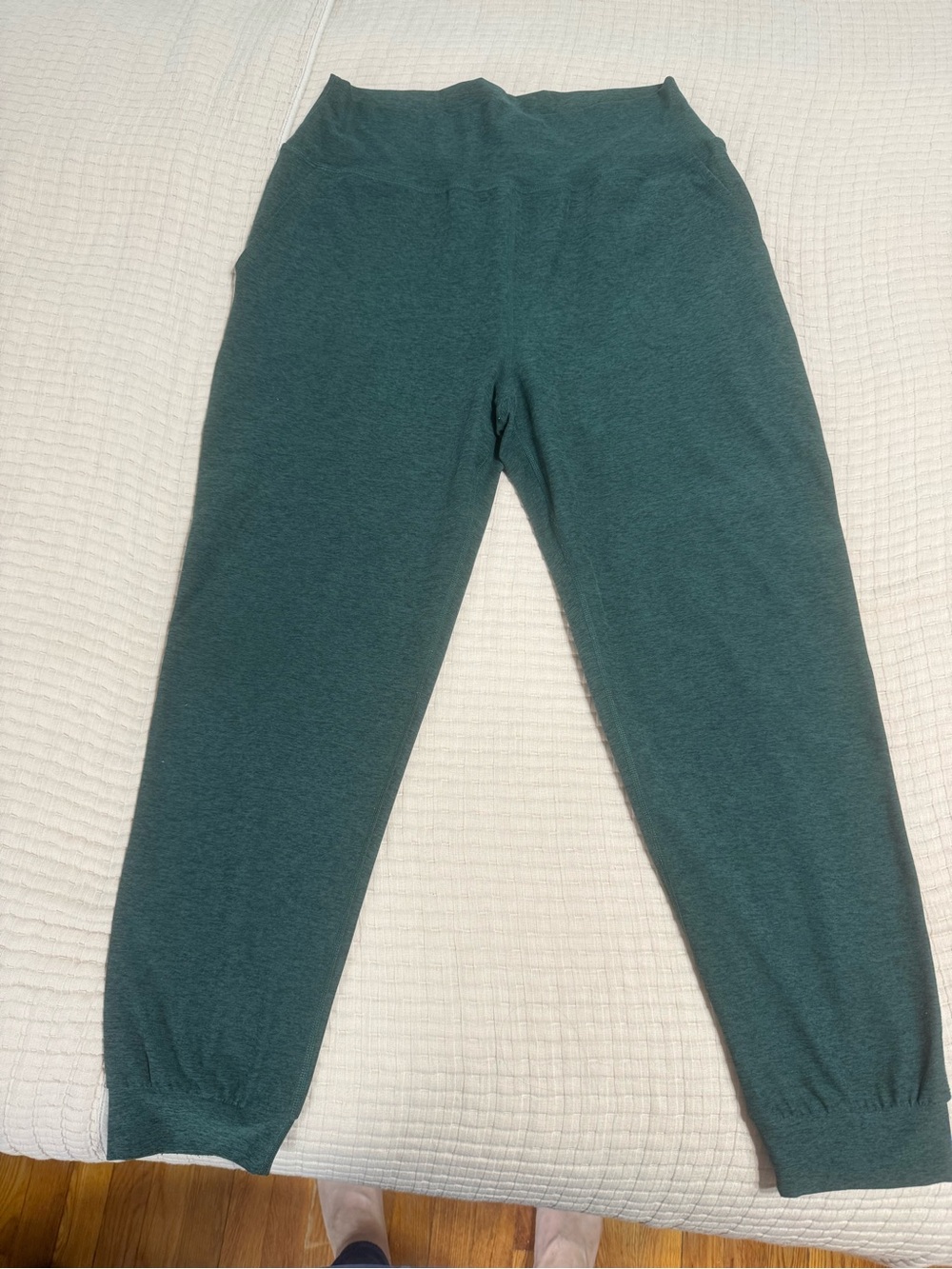 Beyond Yoga Spacedye Midi Jogger. - Picture 2 of 9